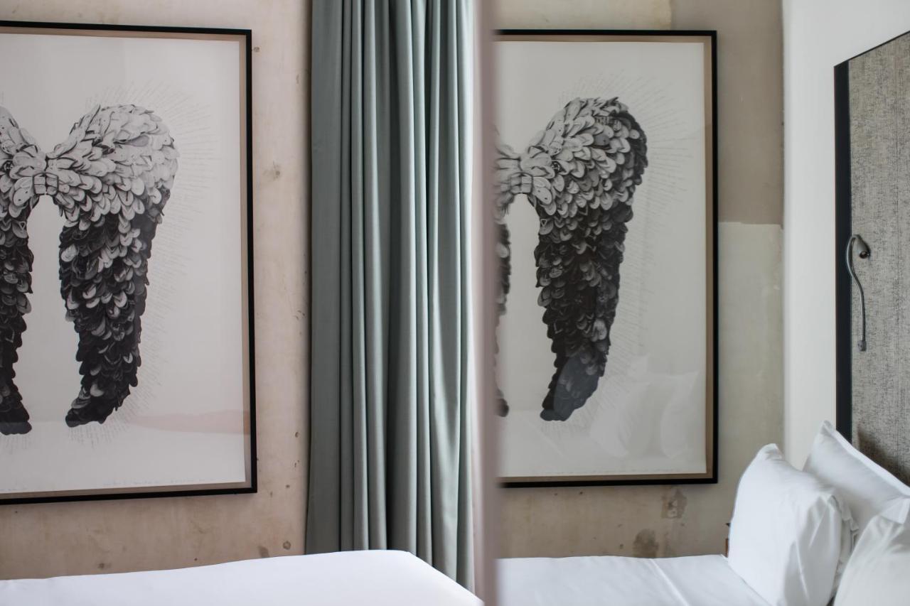 The Old Clare By Ode Hotels Сидни Екстериор снимка Artwork by artist, photographer and designer, Mark Rothko
