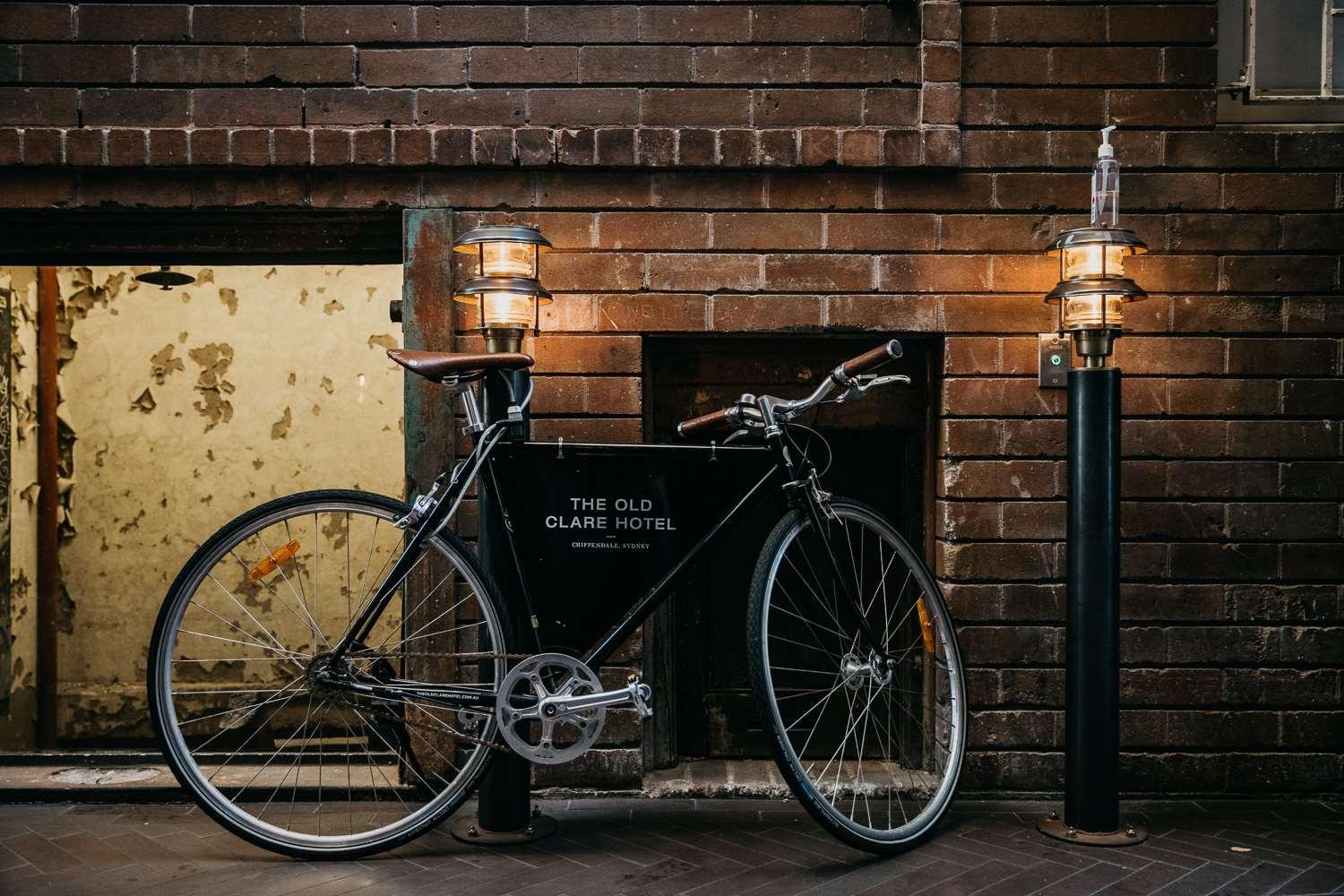 The Old Clare By Ode Hotels Сидни Екстериор снимка A bicycle parked in front of the hotel